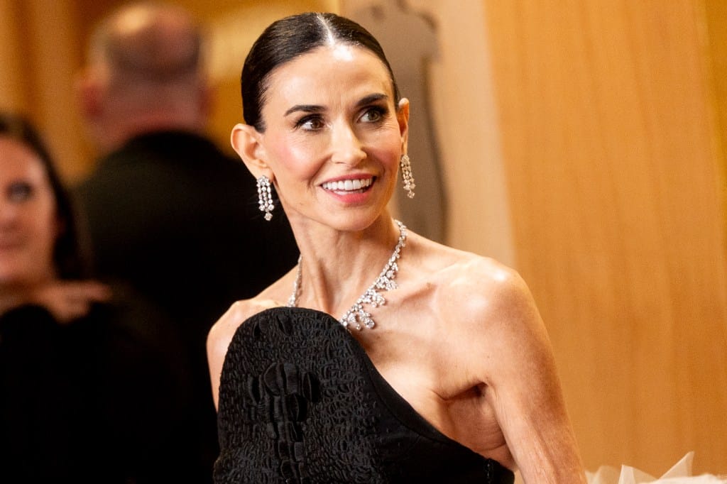 Demi Moore at the 32nd annual Actor Awards.