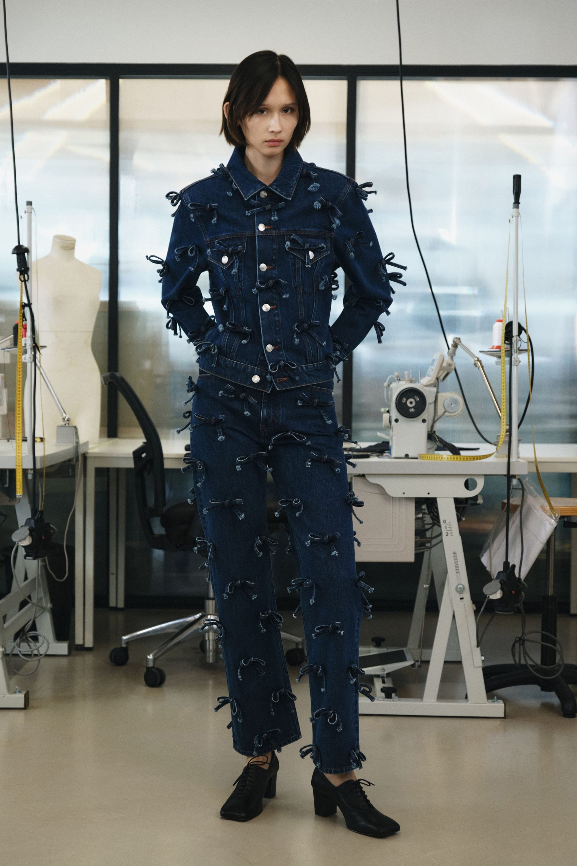 Viktor & Rolf's Fall 2026 Collection Is Fashion's Last Stand Against Commerce—And It's Running Out of Ground